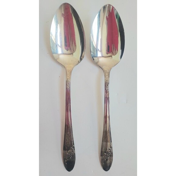 Vintage 1946 Oneida Tudor Plate Queen Bess Ladle Pie Server & 2 Serving Spoons - Picture 6 of 7